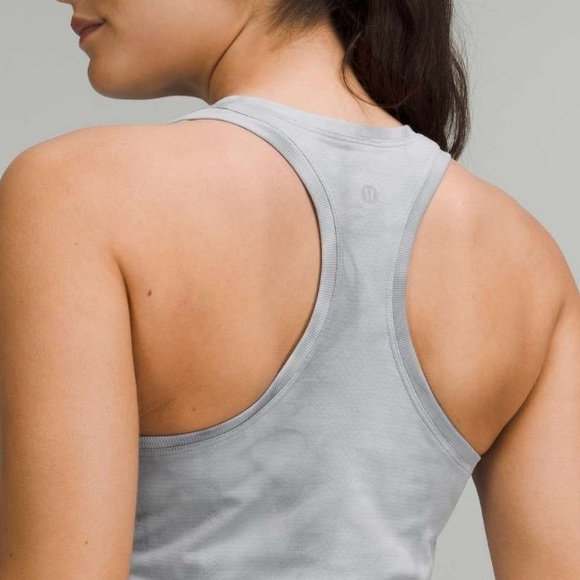 Lululemon Swiftly Tech Racerback 2.0 - Picture 3 of 8